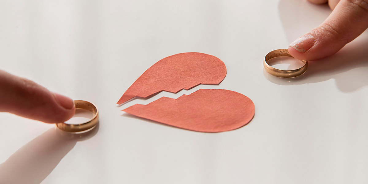 Як розлучитися українцям у Польщі: повна процедура розірвання шлюбу, документи, строки та нюанси