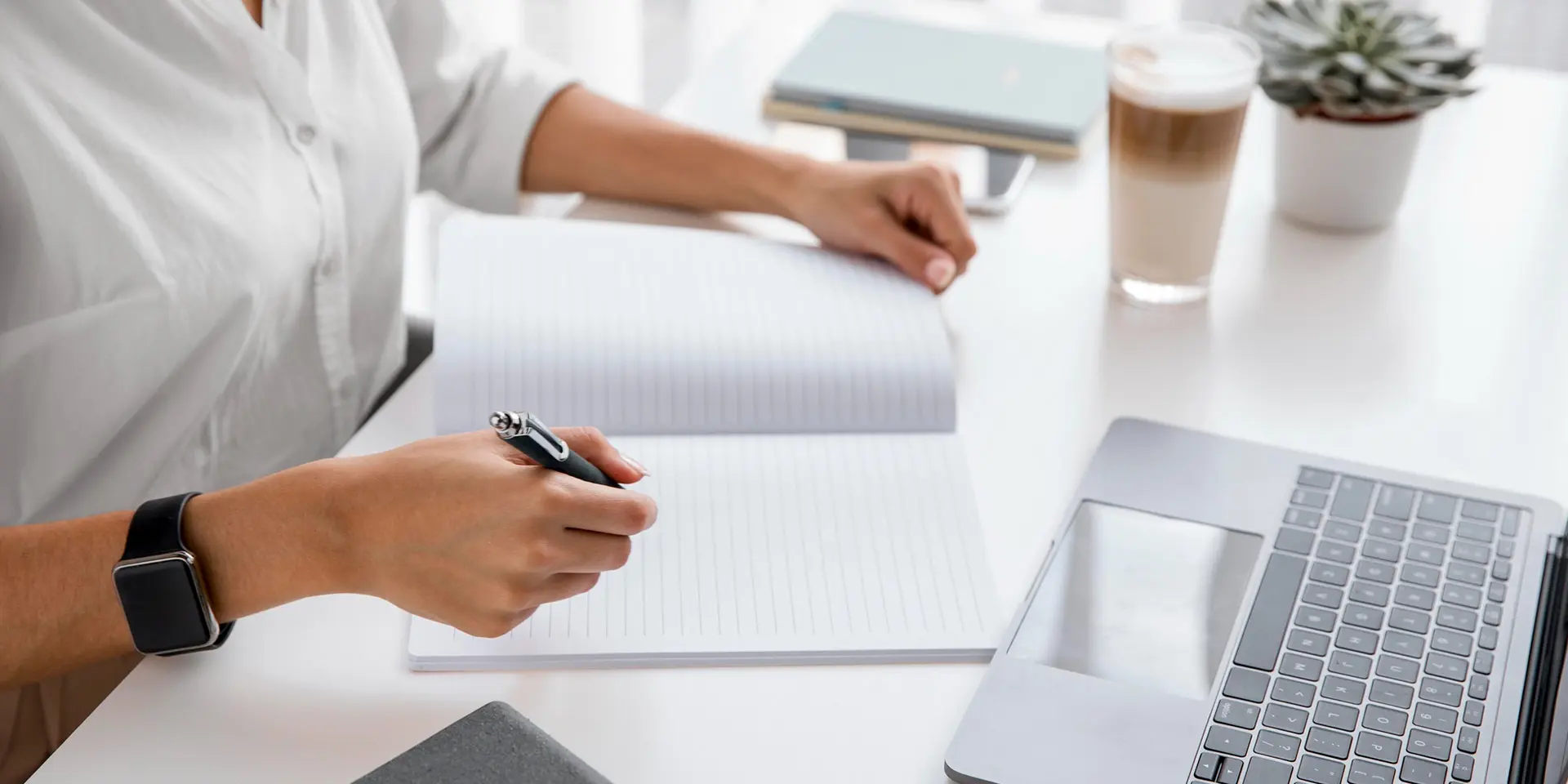 Карта побиту в Радомі: як легалізувати себе та сім’ю